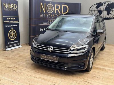 Deep black perleffek (metallic) Gebraucht 2020 VW Touran Comfortline Van / Kleinbus | 22.699 € (Guter Preis)