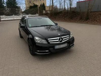 Gebraucht Mercedes C200 Avantgarde 136 PS (100 kW) 2013 Schwarz Limousine
