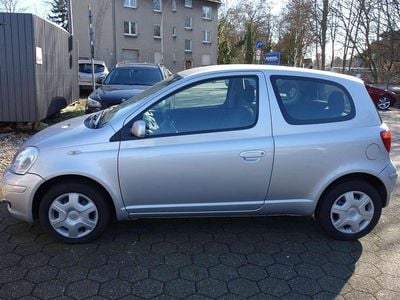 Gebraucht Toyota Yaris Sol 65 PS (47 kW) 2003 Silber Kleinwagen