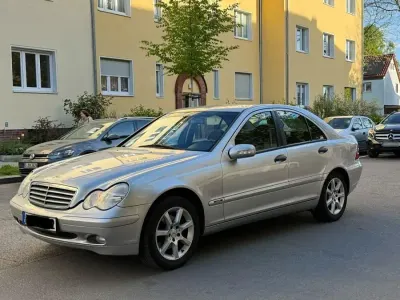 Gebraucht Mercedes C200 170 PS (125 kW) 2000 Silber Limousine