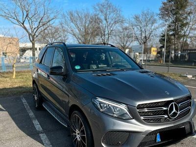 Gebraucht Mercedes GLE250 Style 204 PS (150 kW) 2018 Grau SUV
