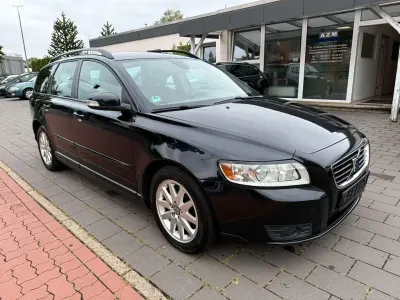 Gebraucht Volvo V50 Momentum 136 PS (100 kW) 2009 Schwarz Kombi