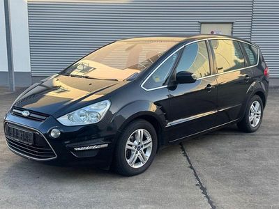 Schwarz Gebraucht 2011 Ford S-MAX Titanium Van / Kleinbus | 5.490 € (Fairer Preis)