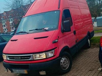 Gebraucht Iveco Daily 150 PS (110 kW) 2005 Rot Van / Kleinbus