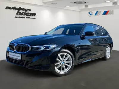 Gebraucht BMW 320 163 PS (119 kW) 2023 Schwarz ii Kombi