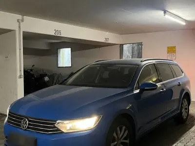 Gebraucht VW Passat 190 PS (139 kW) 2017 Blau Kombi