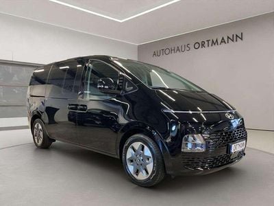 Neu Hyundai Staria Prime 224 PS (164 kW) 2026 Abyss black / mic Van / Kleinbus