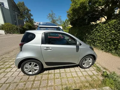 Brugt Toyota iQ 98 HK (72 kW) 2010 Sølv Hatchback