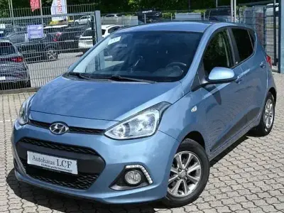 Gebraucht Hyundai i10 Passion 87 PS (63 kW) 2016 Blau Kleinwagen