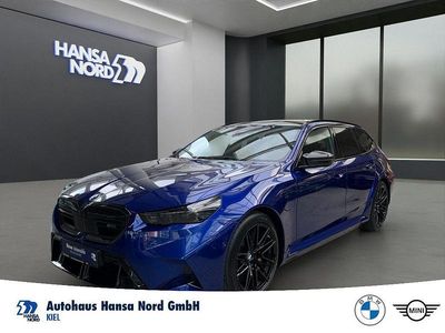 Blau Neu 2026 BMW M5 Sport Line Kombi | 133.990 €