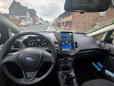 Blau Gebraucht 2017 Ford Fiesta Limousine | 6.000 € (Fairer Preis)