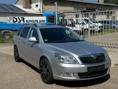 Gebraucht Skoda Octavia Ambiente 160 PS (117 kW) 2011 Silber Kombi