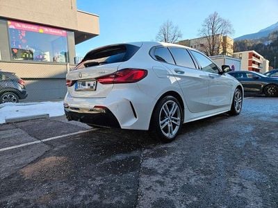 Weiß Gebraucht 2023 BMW 118 M Sport Kleinwagen | 23.500 € (Fairer Preis)