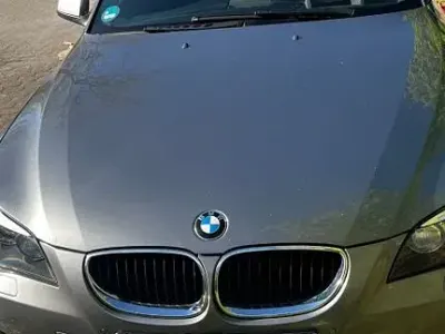 Gebraucht BMW 520 Lifestyle 177 PS (130 kW) 2010 Grau Kombi