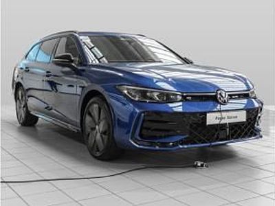 Nouă VW Passat R-line 292 CP (214 kW) 2026 Albastru Break