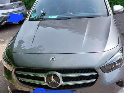 Mercedes B200