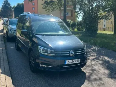 Gebraucht VW Caddy Highline 125 PS (91 kW) 2016 Blau Van / Kleinbus