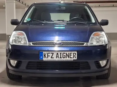 Gebraucht Ford Fiesta 80 PS (58 kW) 2003 Blau Kleinwagen