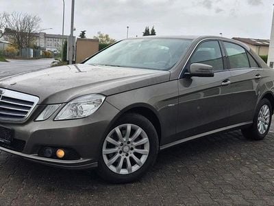Mercedes E200