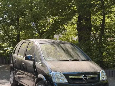 Brugt Opel Meriva 90 HK (66 kW) 2007 Sort MPV