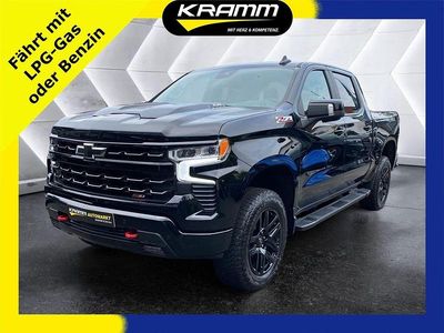 Schwarz Neu 2025 Chevrolet Silverado LT SUV | 72.350 € (Fairer Preis)
