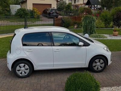Gebraucht VW up! 68 PS (50 kW) 2019 Weiß Kleinwagen