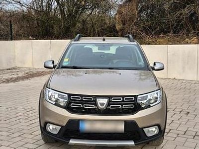 Gebraucht Dacia Sandero Prestige 101 PS (74 kW) 2020 Gold Kleinwagen