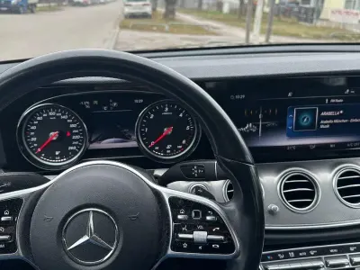 Second-hand Mercedes E220