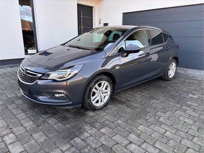Gebraucht Opel Astra Dynamic 136 PS (100 kW) 2016 Grau Limousine