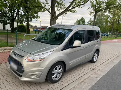 Gebraucht Ford Tourneo Connect Titanium 101 PS (74 kW) 2014 Grau Van / Kleinbus