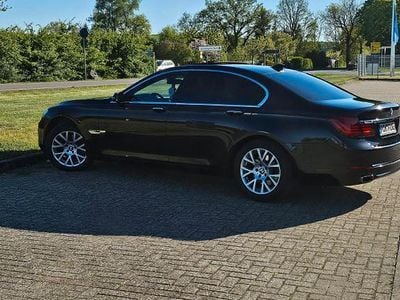 BMW 740