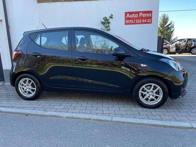 Gebraucht Hyundai i10 Classic 67 PS (49 kW) 2017 Schwarz Kleinwagen
