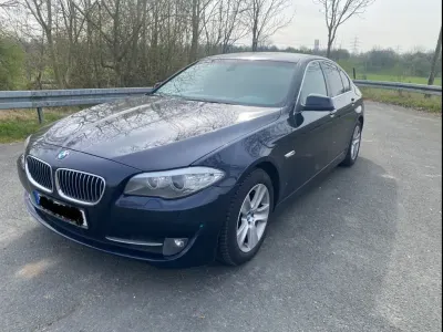 Gebraucht BMW 528 258 PS (189 kW) 2010 Blau Limousine