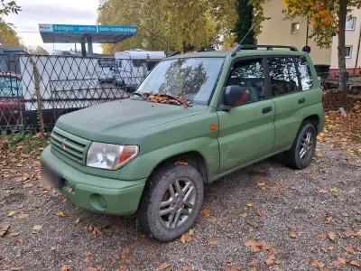 Gebraucht Mitsubishi Pajero 114 PS (83 kW) 2002 Grün SUV