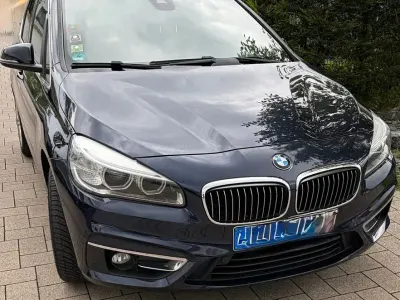 Gebraucht BMW 218 Active Tourer Luxury Line 136 PS (100 kW) 2015 Blau Van / Kleinbus
