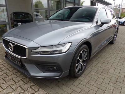 gebraucht Volvo V60 Momentum Pro B4 Aut.EU6d*1.-HD*PANO*LEDER*NAVI*AHK