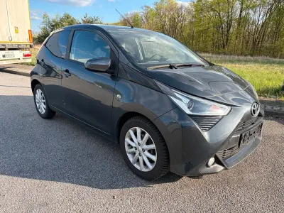 Gebraucht Toyota Aygo 72 PS (52 kW) 2020 Grau Kleinwagen