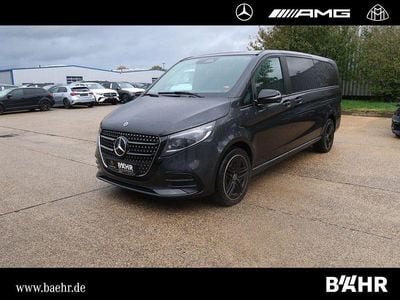 Grau Gebraucht 2025 Mercedes V300 AMG Van / Kleinbus | 75.950 € (Fairer Preis)