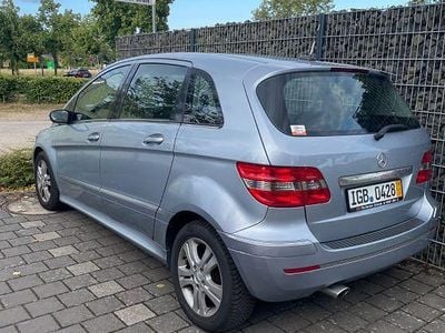 Mercedes B180