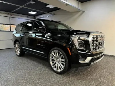 Nouă GMC Yukon 426 CP (313 kW) 2026 Negru SUV