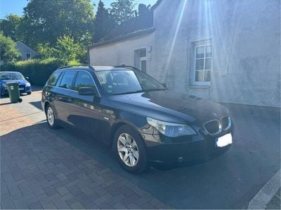 BMW 523