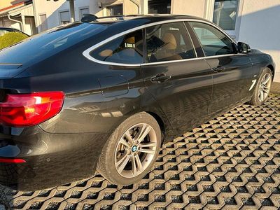 Gebraucht BMW 320 Sport Line 190 PS (139 kW) 2018 Schwarz Limousine
