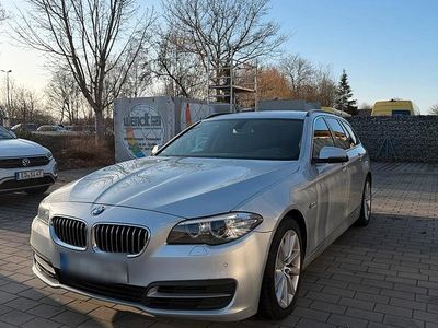 Gebraucht BMW 520 190 PS (139 kW) 2015 Silber Kombi