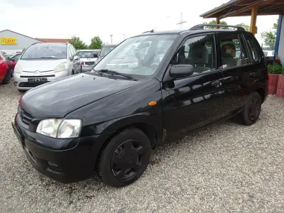 Używany Mazda Demio 63 KM (46 kW) 2002 Czarny Hatchback