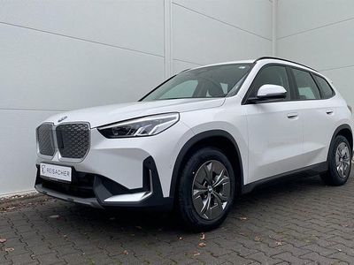 Alpinweiß uni Neu 2025 BMW iX1 Performance SUV | 49.990 € (Fairer Preis)