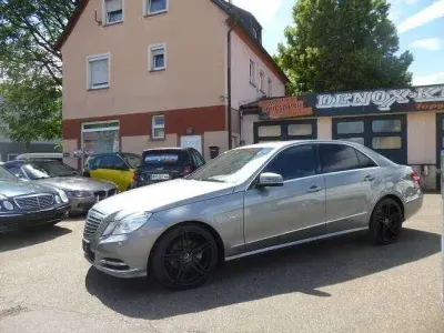 Gebraucht Mercedes E200 184 PS (135 kW) 2011 Grau Limousine
