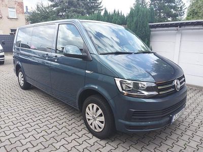 Gebraucht VW Caravelle 150 PS (110 kW) 2019 Grün Van / Kleinbus