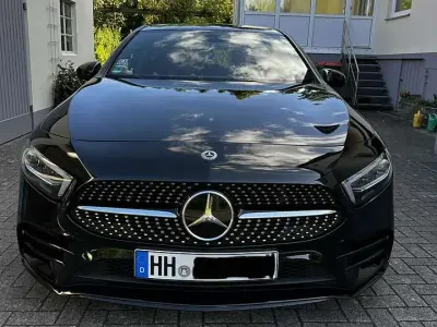 Gebraucht Mercedes A250 AMG line 224 PS (164 kW) 2019 Schwarz Limousine