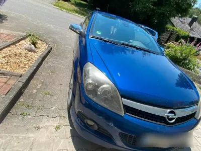Gebraucht Opel Astra GTC Sport 150 PS (110 kW) 2007 Blau Coupé
