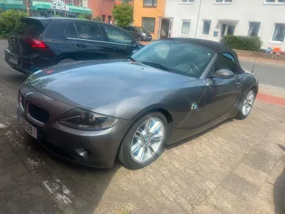Gebraucht BMW Z4 Sport Line 170 PS (125 kW) 2005 Grau Cabrio